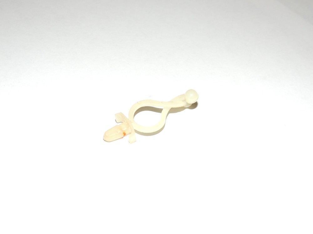 Sansui AU-719 Plastic Wire Saddle (Holders.) 0000000