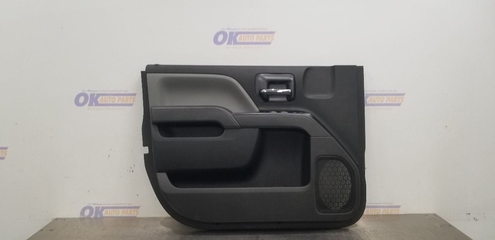 19 GMC SIERRA 2500 SLE CREW CAB INTERIOR DOOR TRIM PANEL FRONT LEFT DRIVER GRAY