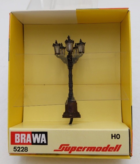 Brawa 5228 HO Scale 6 Arms Lamp Light