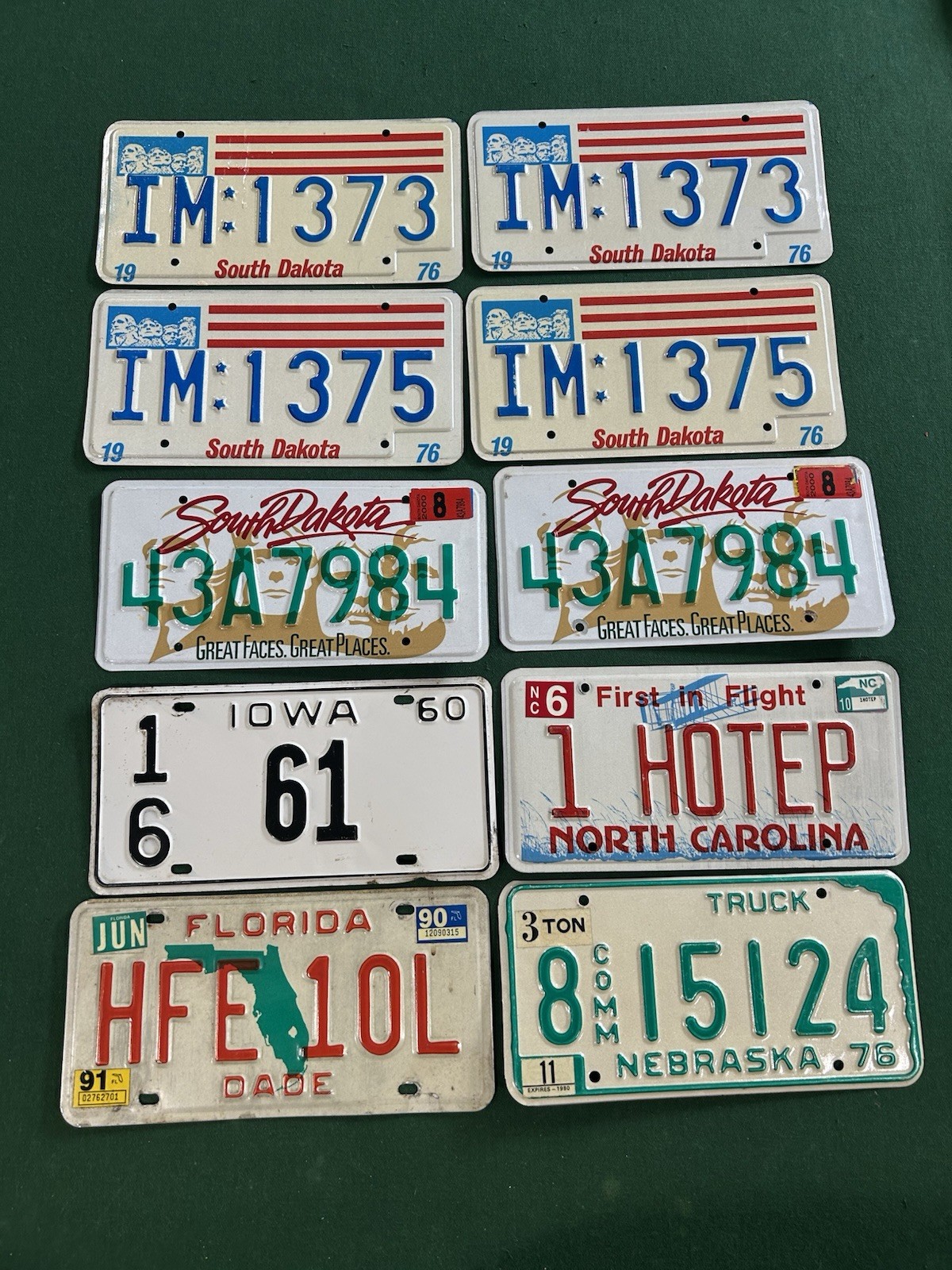 Mixed State License Plate Lot Of 10 Plates. Expired. Great For Crafting / Decor