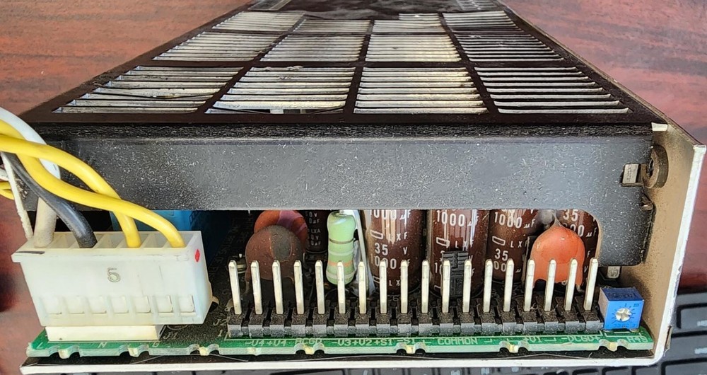 LAMBDA SVPT115-2 Rev.C Industrial Power Supply Used