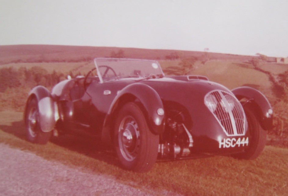 HEALEY SILVERSTONE PIN BADGE. HAND MADE.