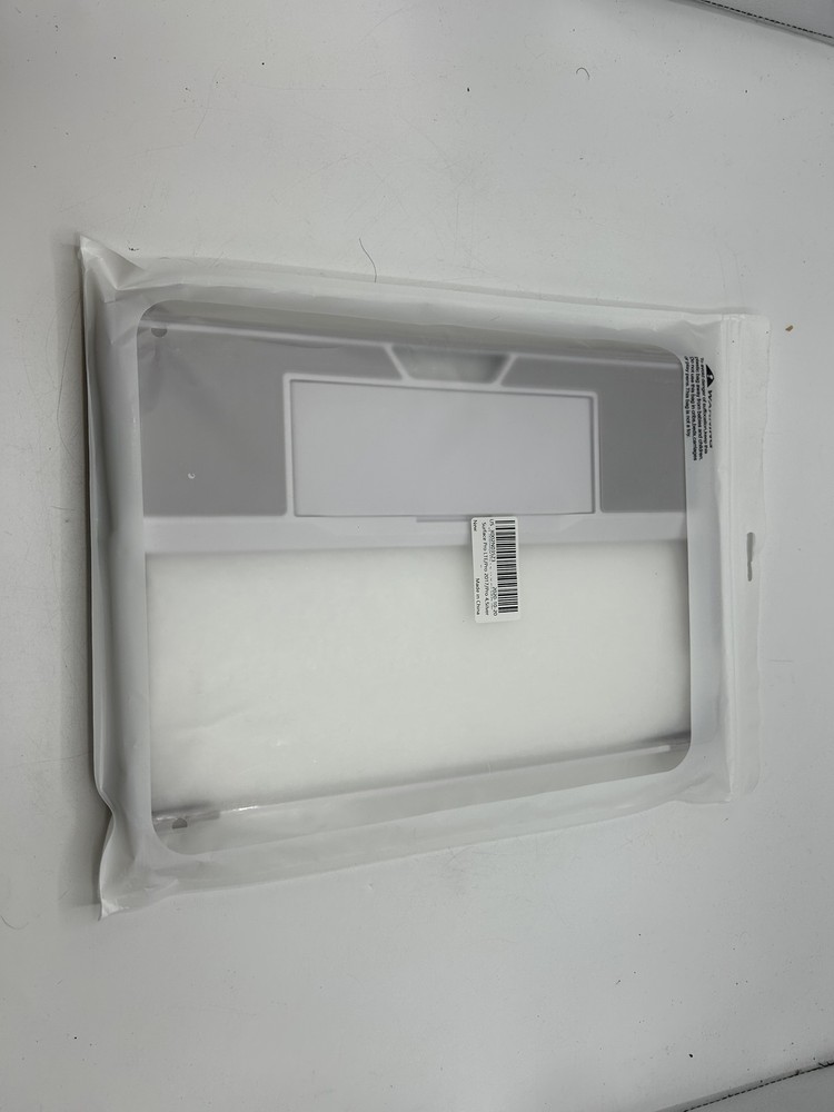 Strong Case for Surface Pro LTE / Pro 2017 / Pro 4 - SILVER - FREE SHIPPING