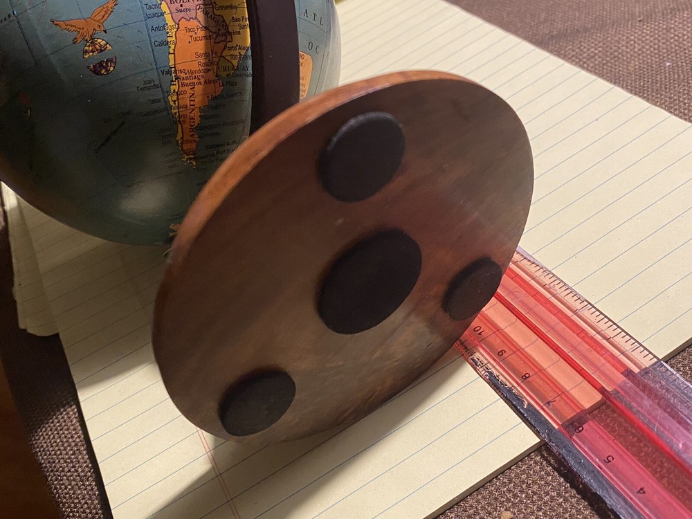 BEAUTIFUL DESKTOP TABLETOP MAP GLOBE - GREAT CONDITION