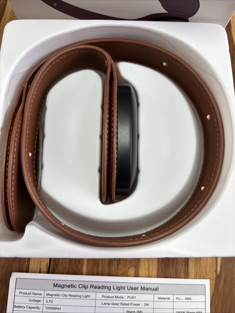 PIPAPI Rechargeable Magnetic Clip Reading Light / New