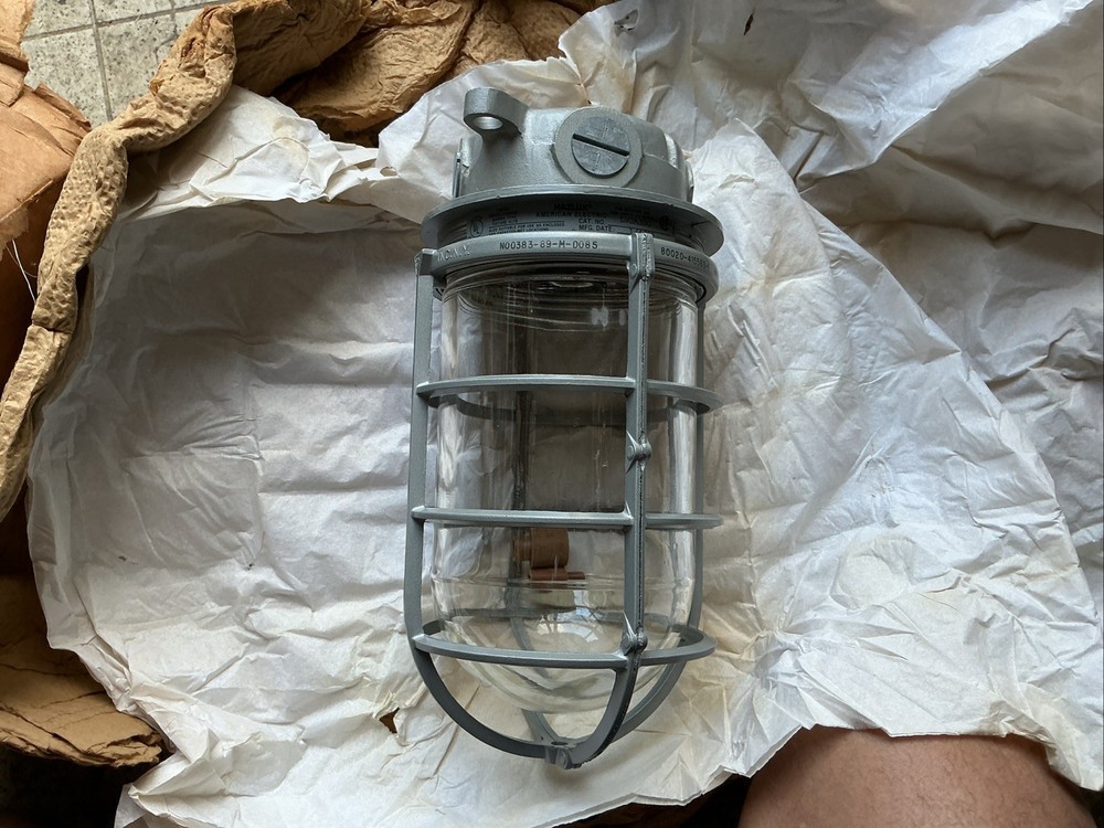 HAZLUX LIGHT FIXTURE