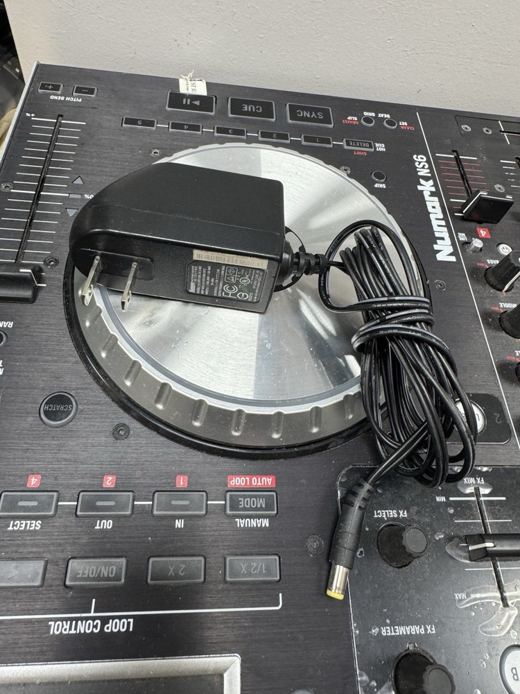Numark NS6 4-Channel DJ Controller UNTESTED FOR PARTS