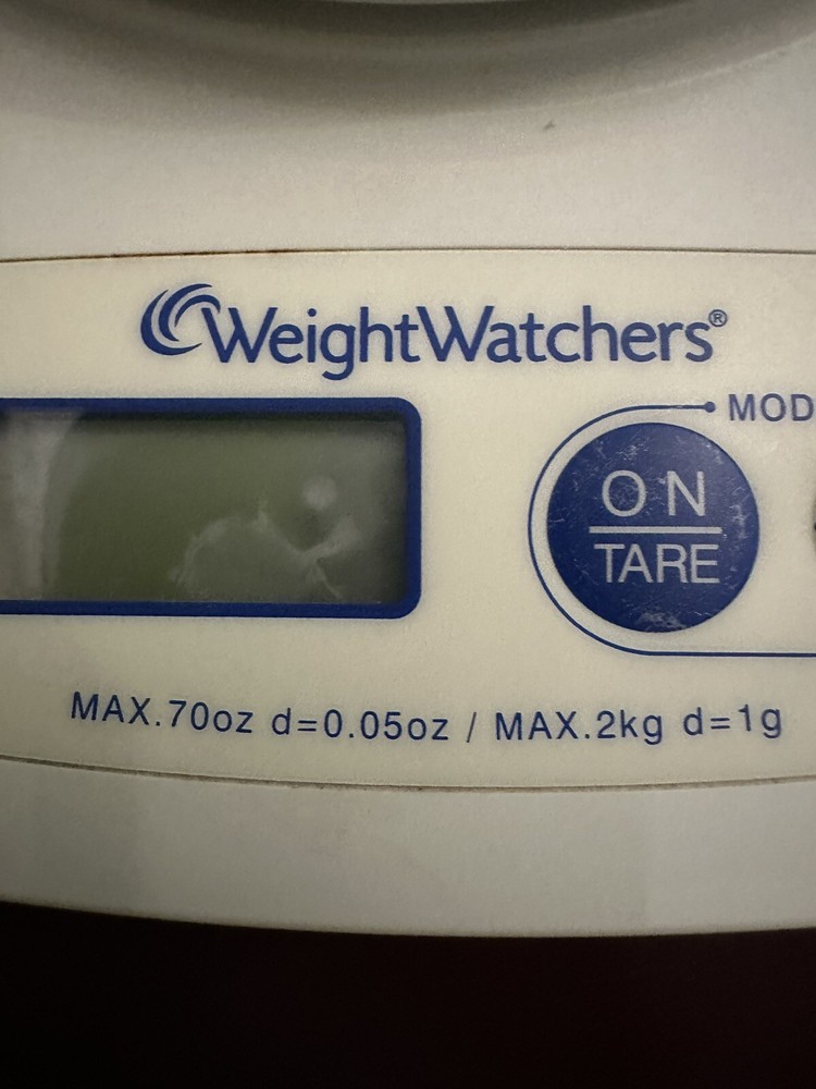 Weight Watchers Scale. White Battery Operated