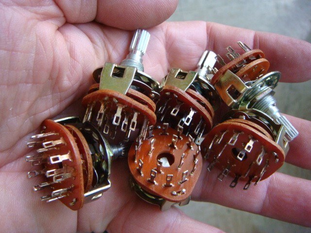 ONE Lot 5 Rotary Switches 3-Position, 4-Pole -- JAMECO #101557 -- New & Unused