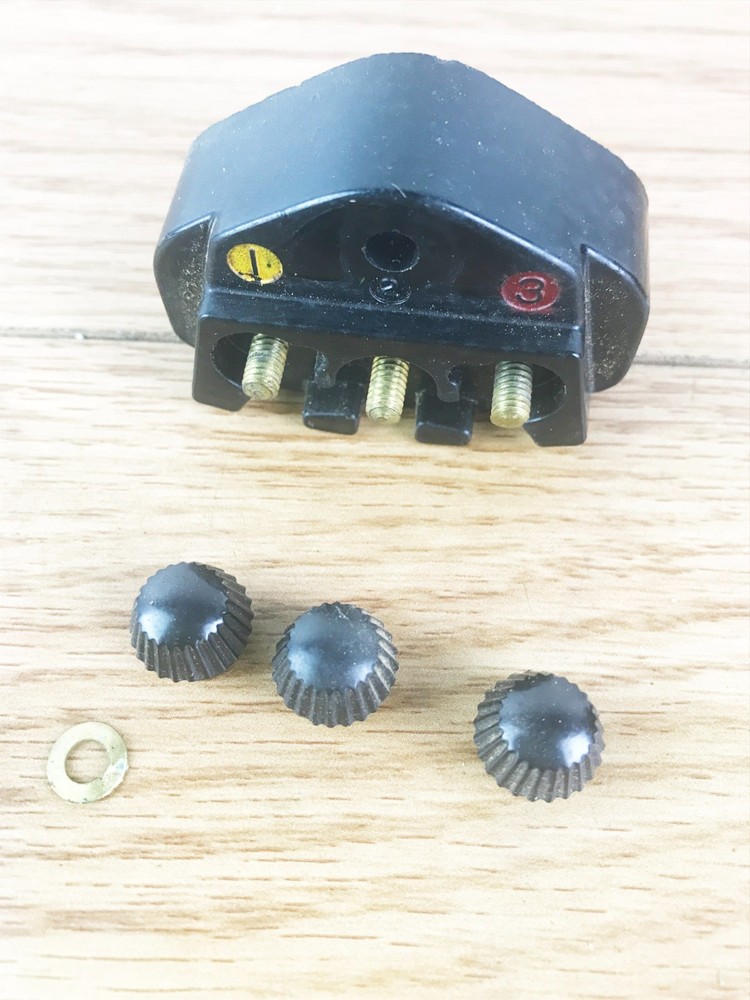 Singer 15 Sewing Machine TERMINAL ASSEMBLY BLOCK PLUG Part 1954 AS FOUND