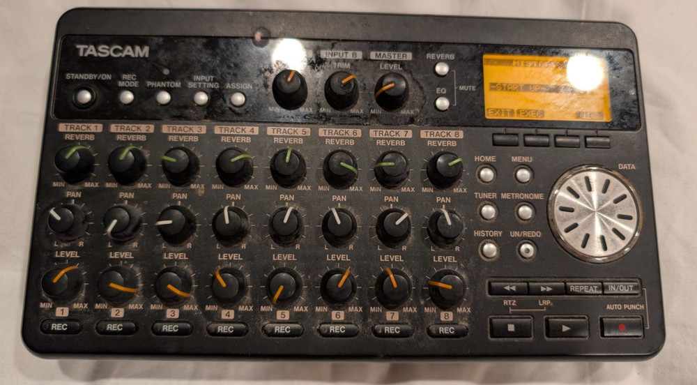 Tascam DP-008 Digital Multi Track Recorder