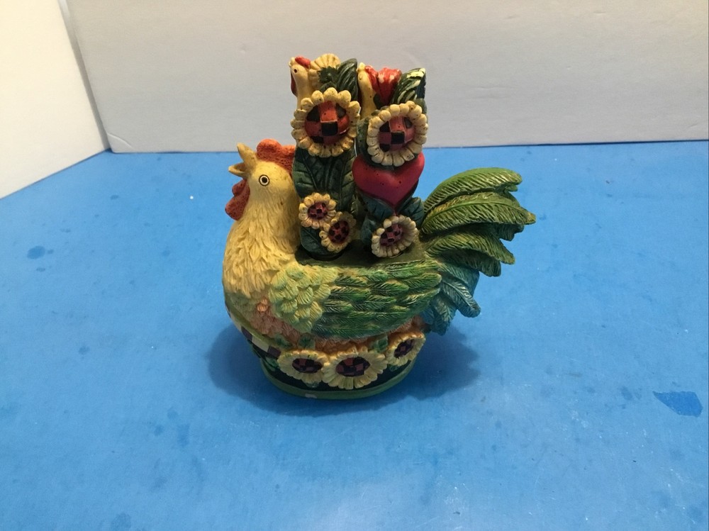 4 Cheese Spreaders Resin Chicken Hen Holder