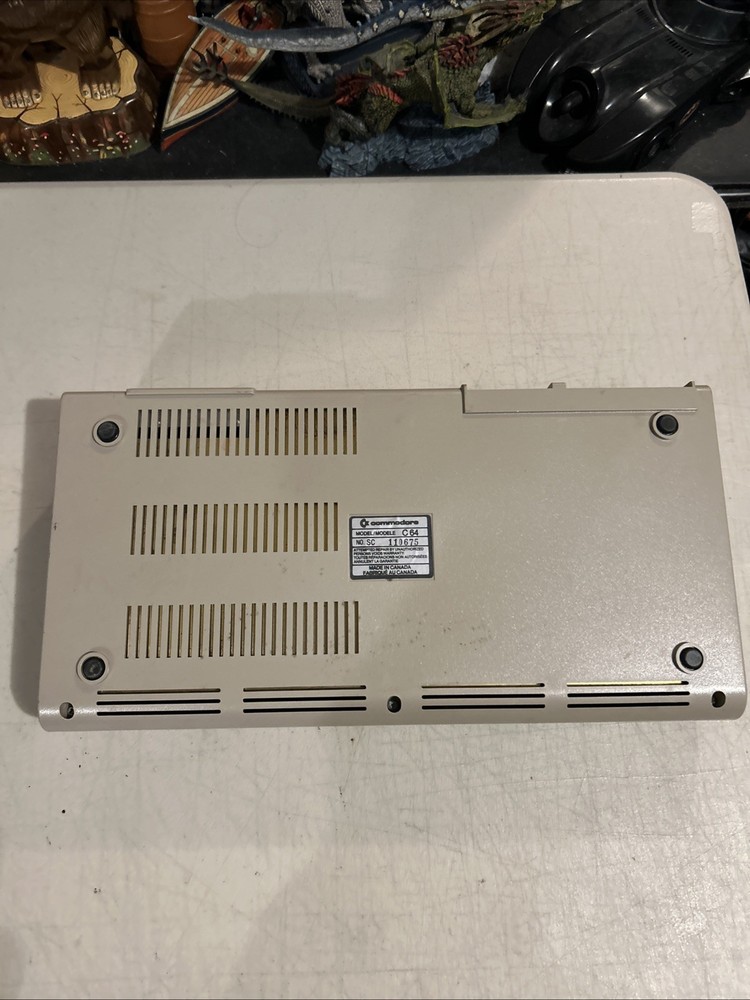 Commodore 64 Computer Only - for parts or repair Broken Powers On As Is #!
