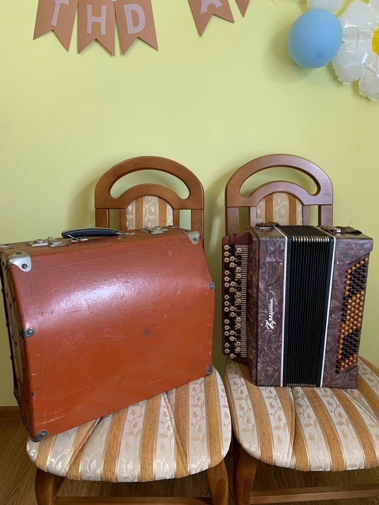 Баян Кремінне, хроматичний акордеон 100 басів, зроблено в Україні, народний музи