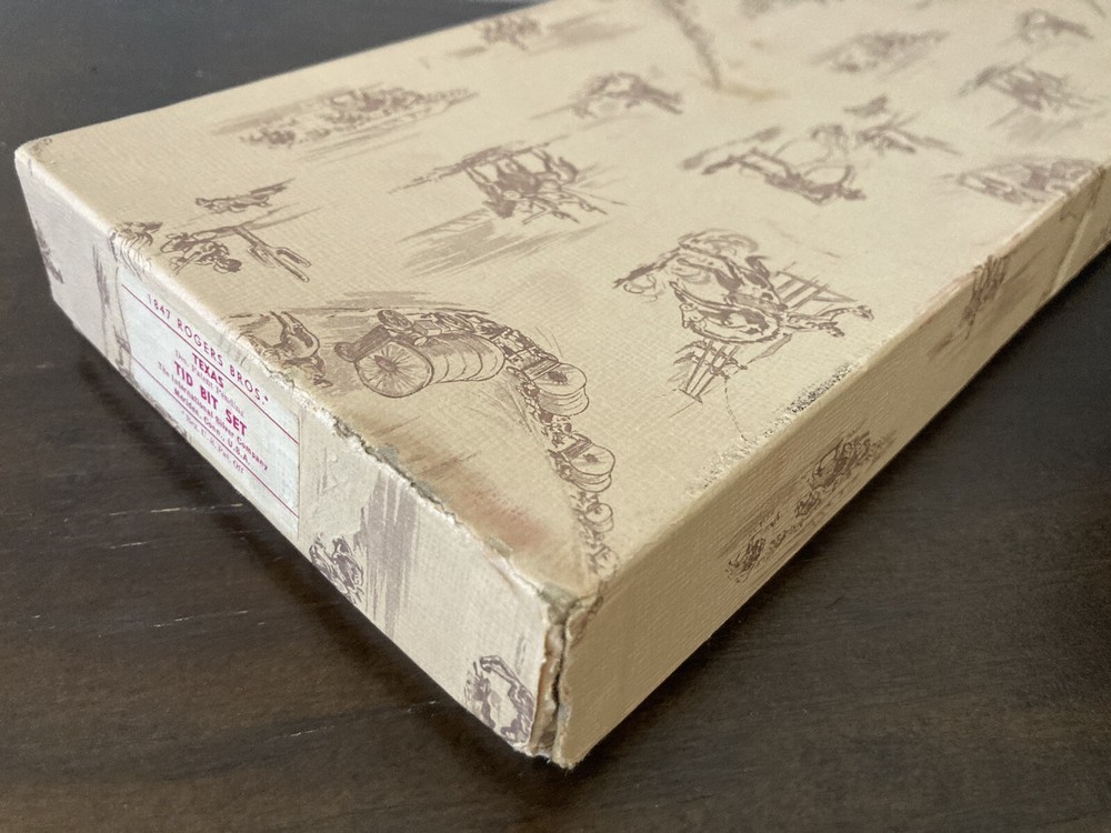 Huge 12.5" 1847 Rogers Bros TEXAS Spoon Cocktail Fork Boxed Silverplate Rare