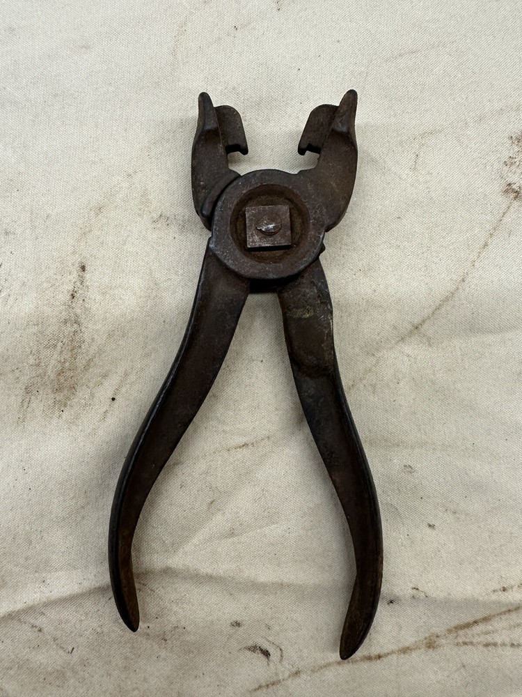 Vintage HOG RING Pliers?