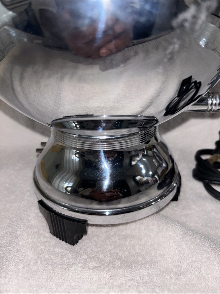 Manning-Bowman Coffee Globe Teated and Working