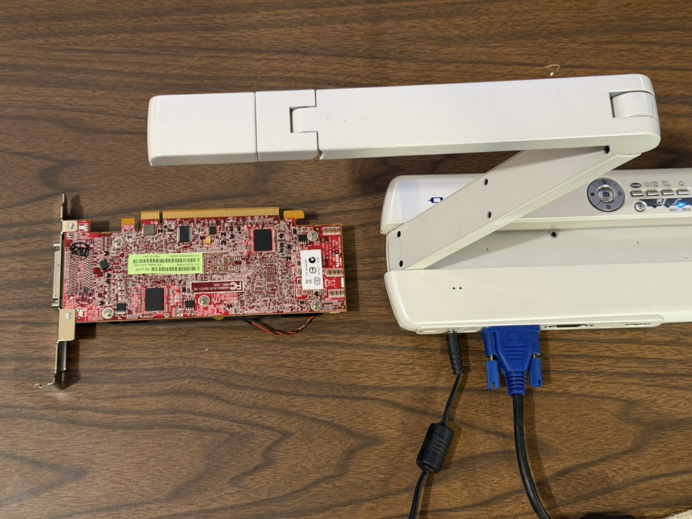 Elmo MO-1 Visual Presenter Document Camera HDMI VGA USB Includes Power Cable