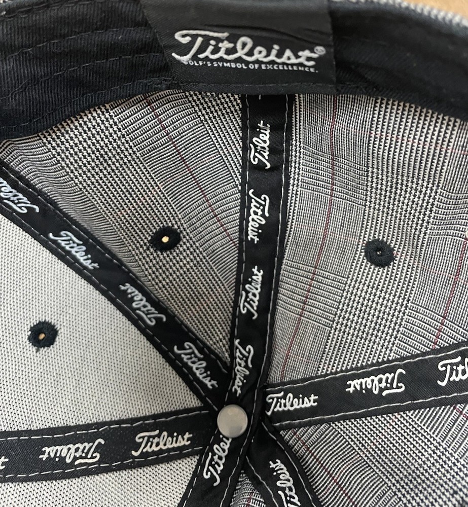 Titleist Golf Hat Adjustable Plaid Gray Black Red Script Cap Pre-Owned