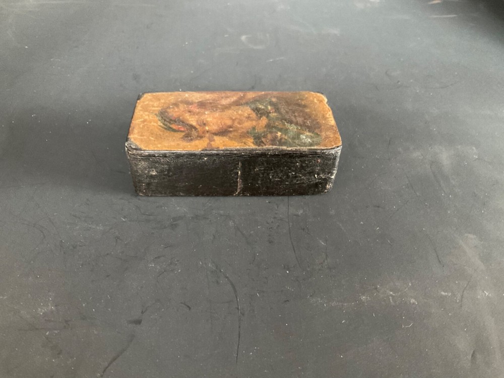 Antique Circa 1800's Lacquerware Paper Mache Snuff Box