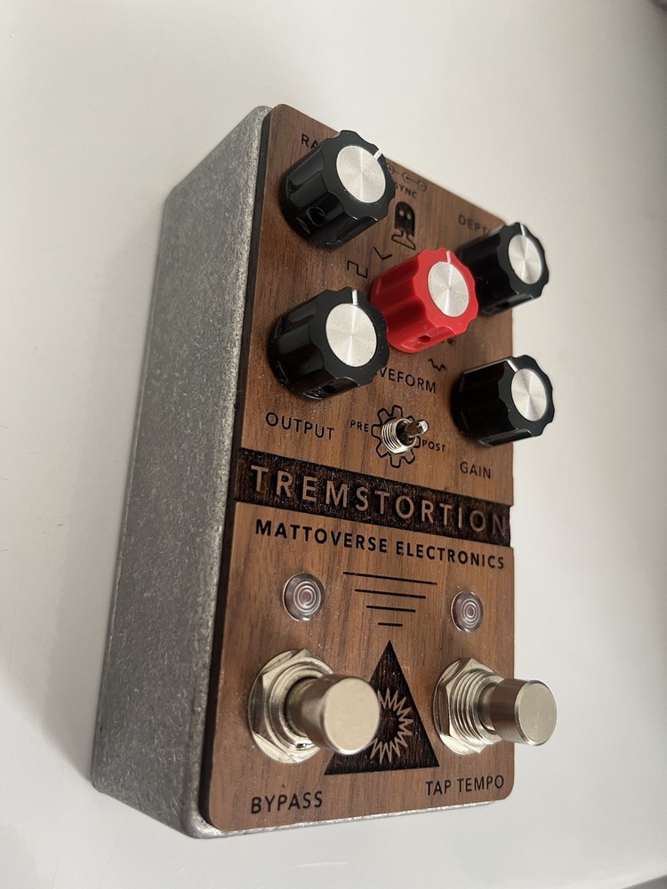 TREMSTORTION PEDAL