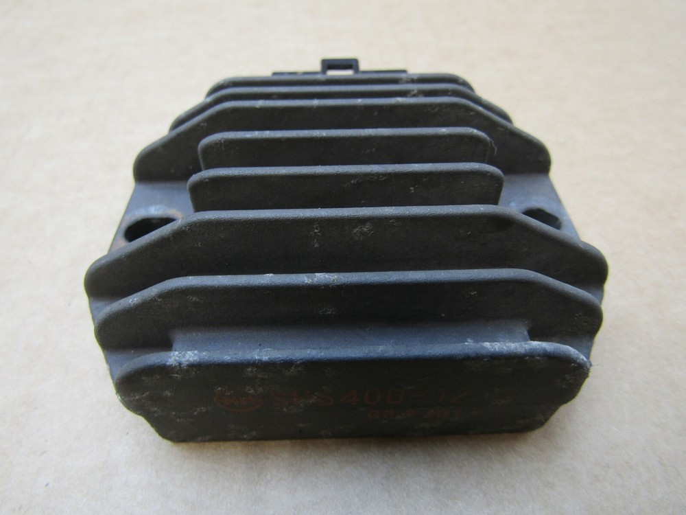 Yamaha YBR 125 2013 9,655 miles regulator rectifier (13652)