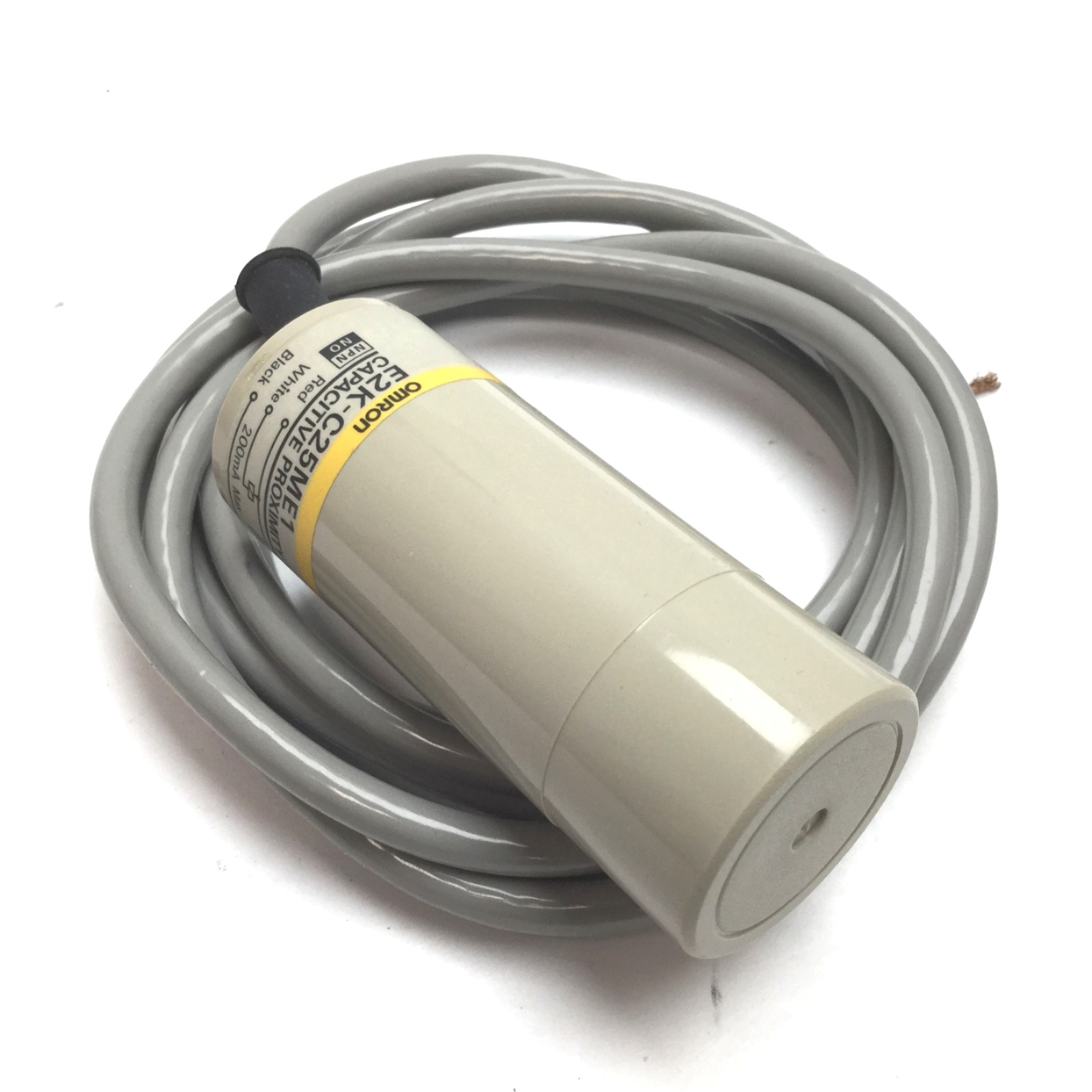 Omron E2K-C25ME1 Capacitive Proximity Sensor Switch, 10-40VDC, 3-25mm, NPN