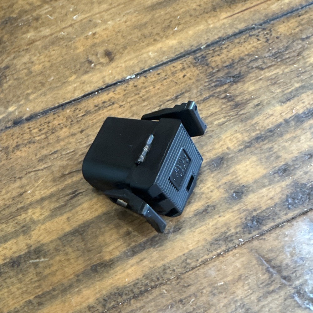 x1 OEM BMW E30 E36 Diff Differential Plug Terminal Connector Housing 90* 1378416