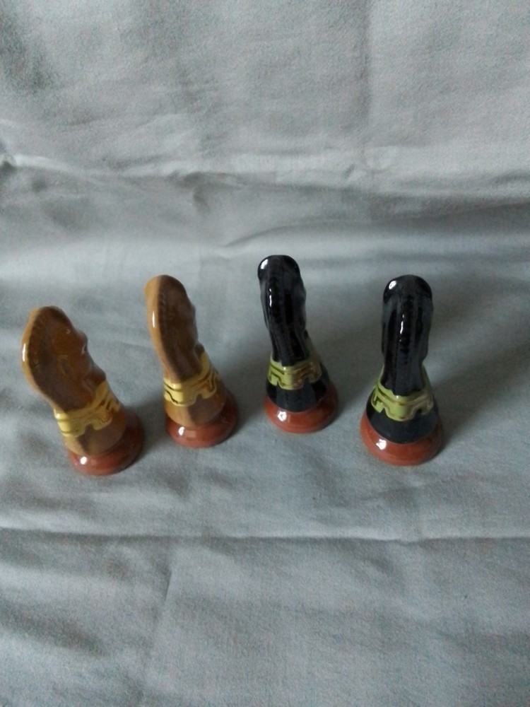 32pc Complete Chess Set Pieces. Hand Painted Medieval Or Gothic Theme.