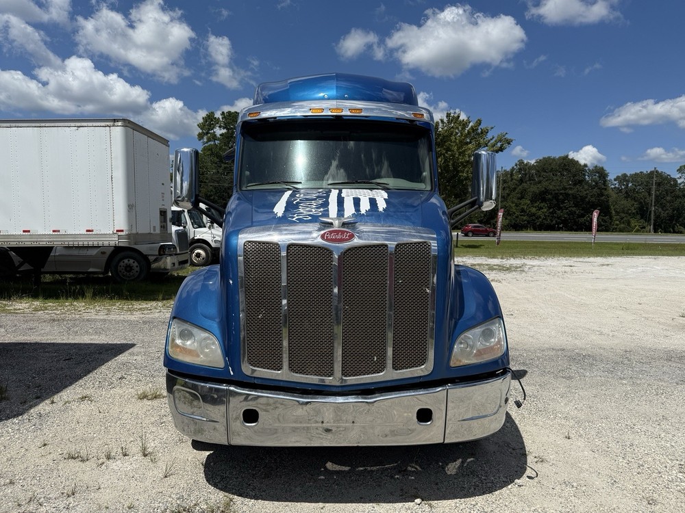 2018 Peterbilt 579 Bumper