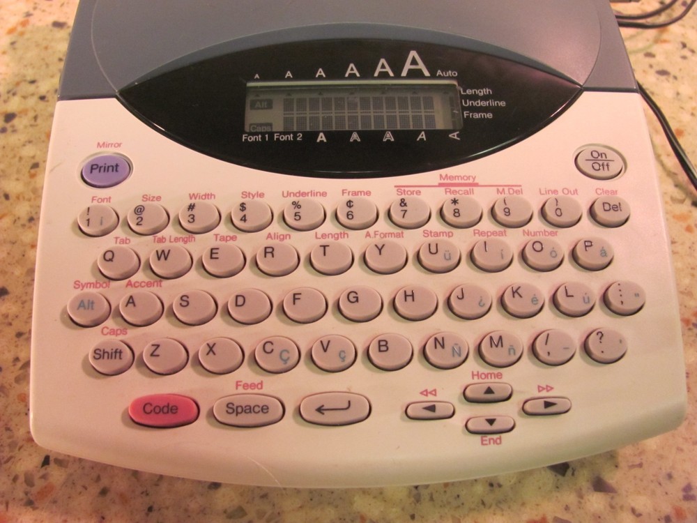 Brother P-Touch PT-1800/1810 Electronic Label Maker Printer