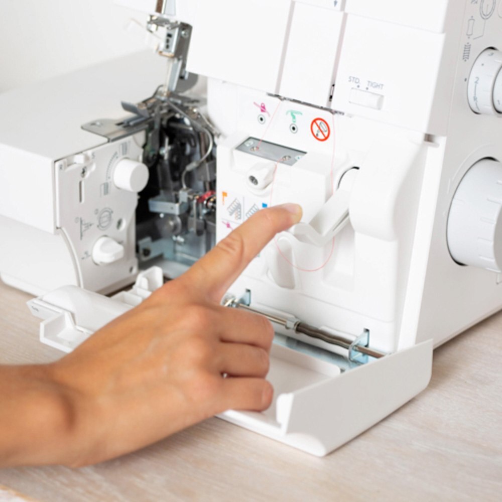 Elna eXtend 864 Air Serger