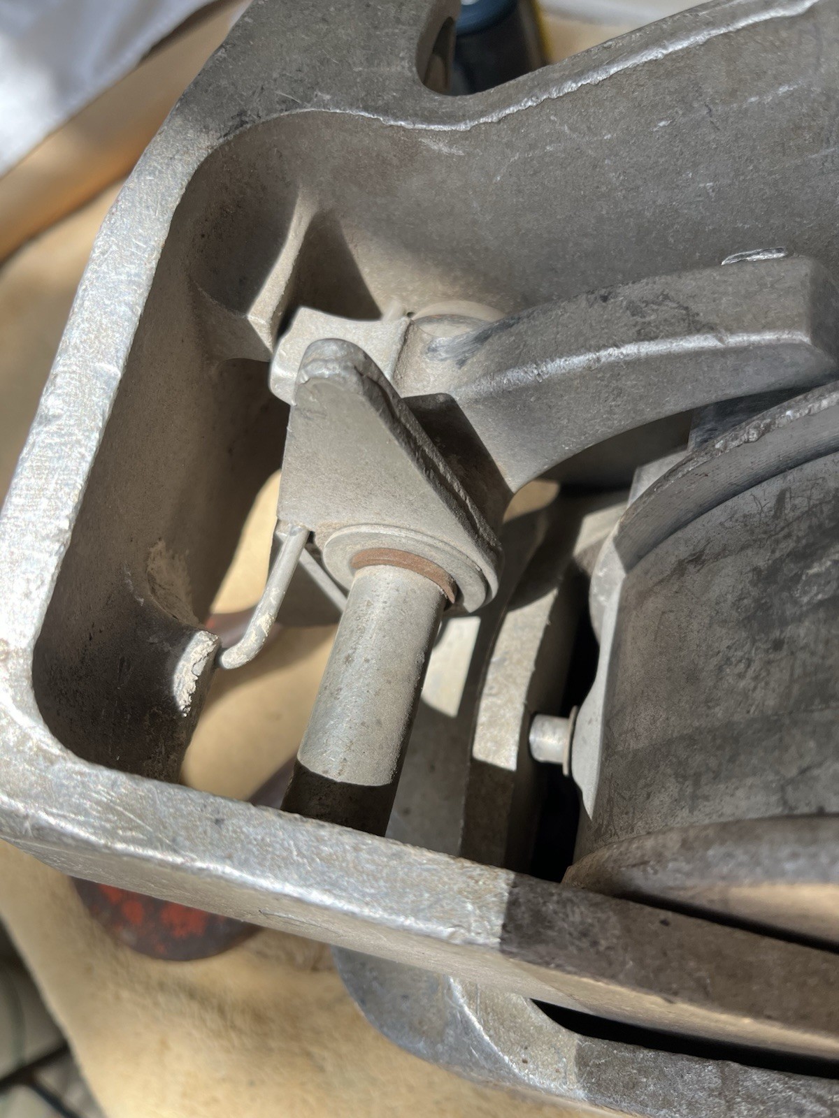 LUG-ALL Model 6000-15 Aluminum Hoist MFG By Lincoln Precision For Lug-All Tested