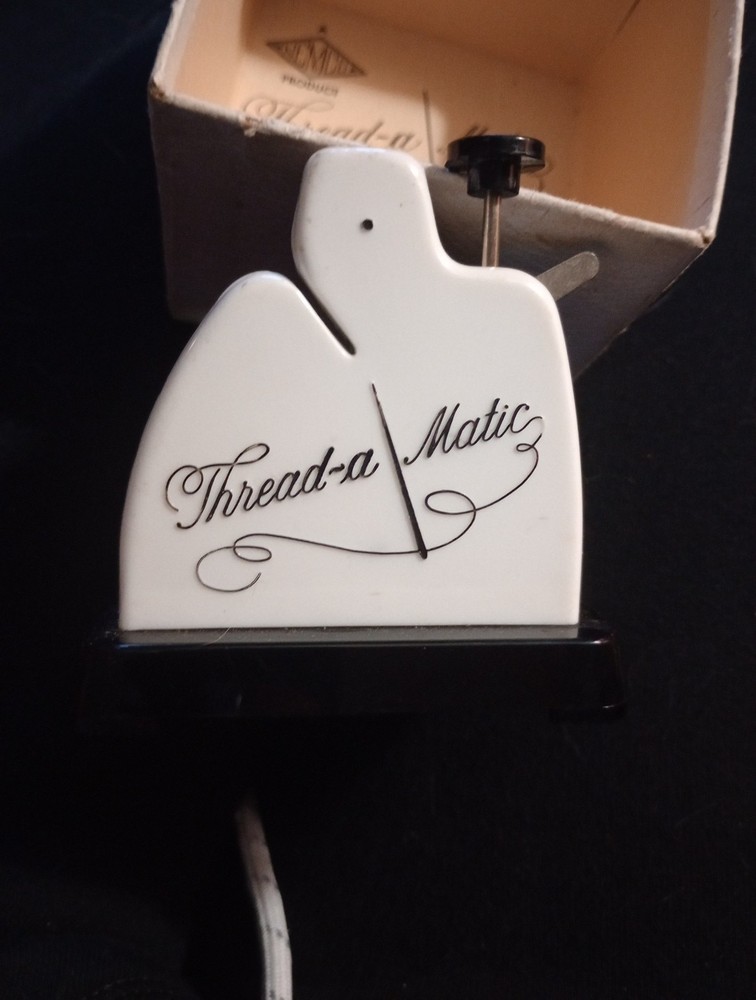 Vintage Thread A Matic Model 700  Mid Century Sewing Needle Threader