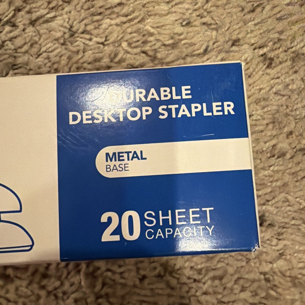 Swingline Durable Desktop Stapler White And Gold 20 Sheet