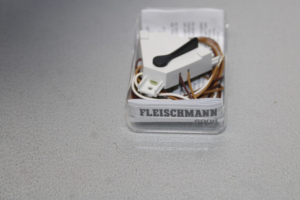 Fleischmann 6908 Three-way H0 analogue control panel original packaging