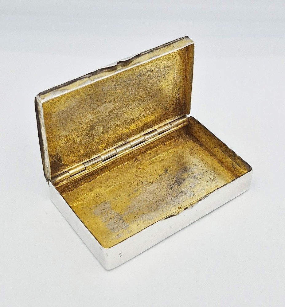 GEORGIAN SOLID SILVER ENGRAVED SNUFF BOX c1810