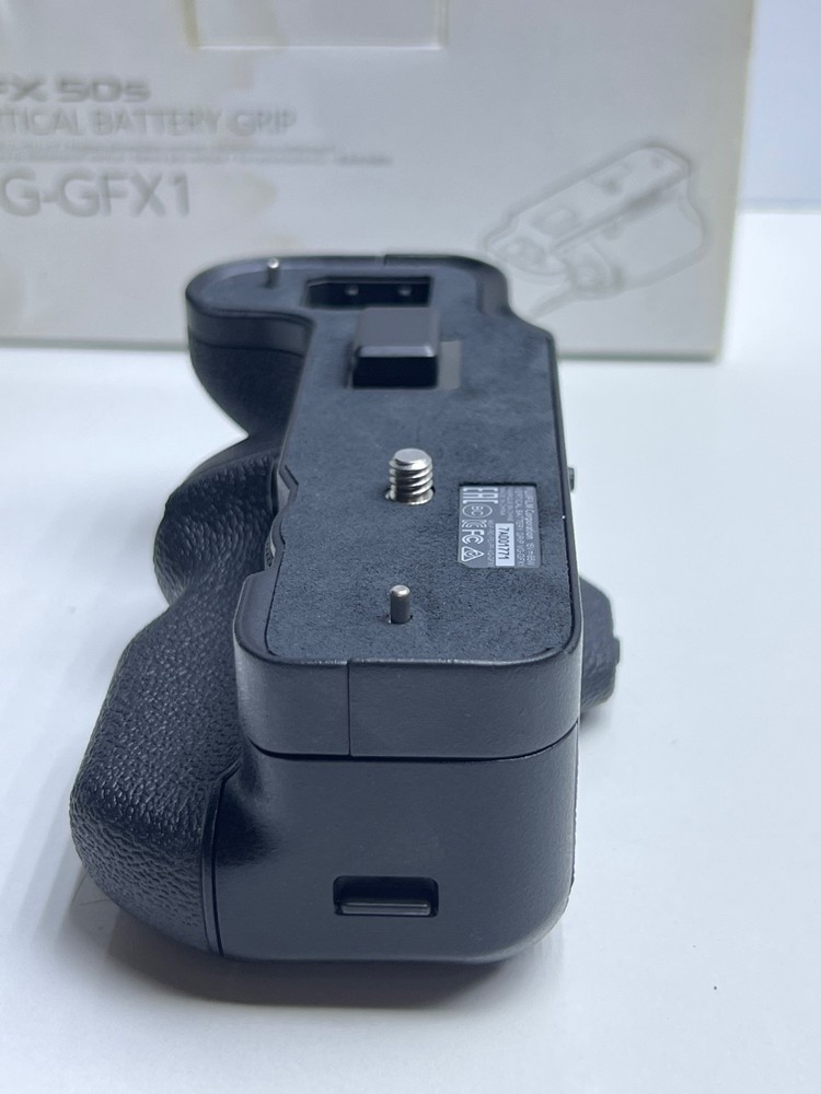 Fujifilm VG-GFX1 Vertical Battery Grip