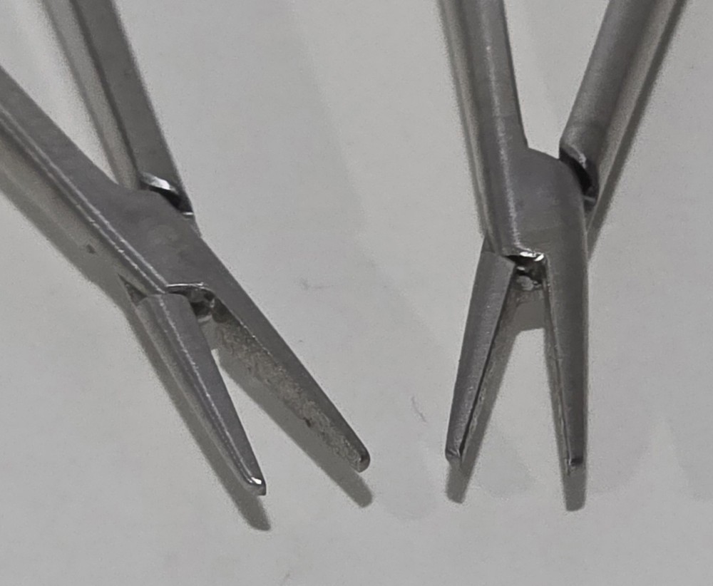 V.Mueller CH8218 Delicate Touch Jacobsen Needle Holder with Lock