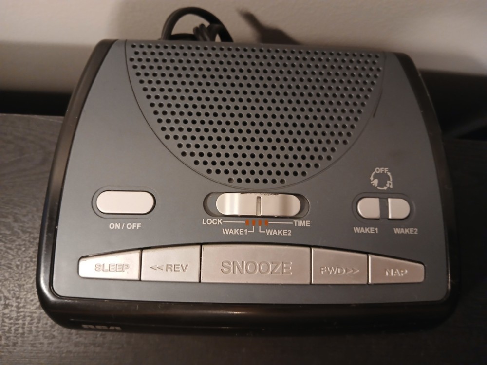 Vintage RCA RP5400A Multi-function Dual Alarm Clock AM/FM Radio Tested Works