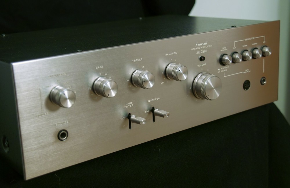 Sansui AU-2200