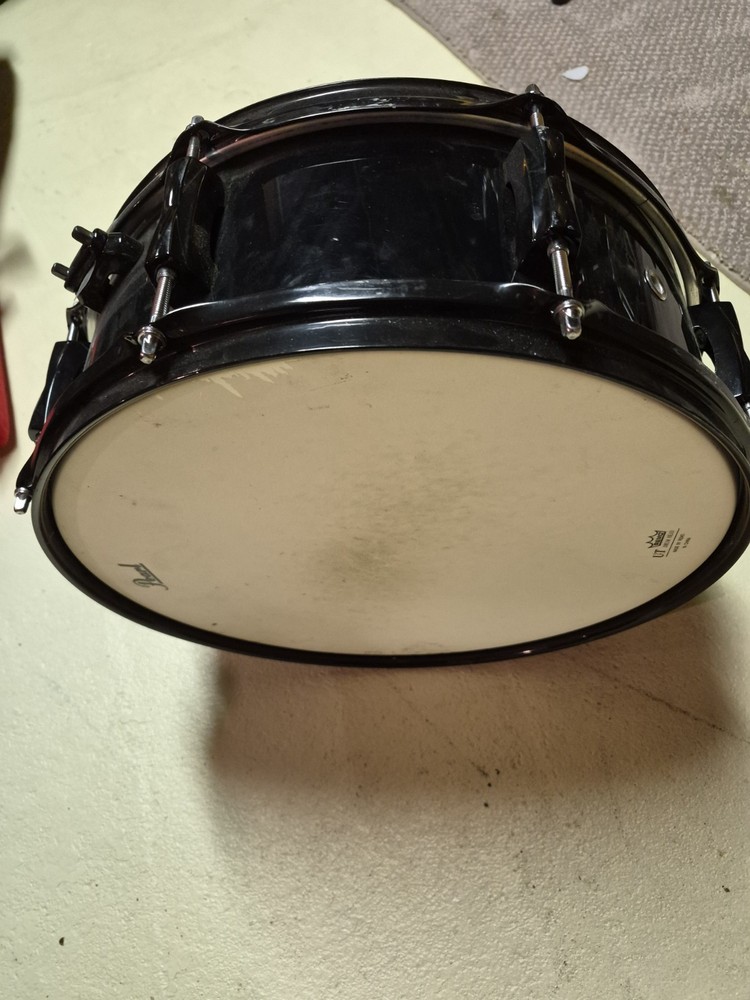 pearl snare drum used