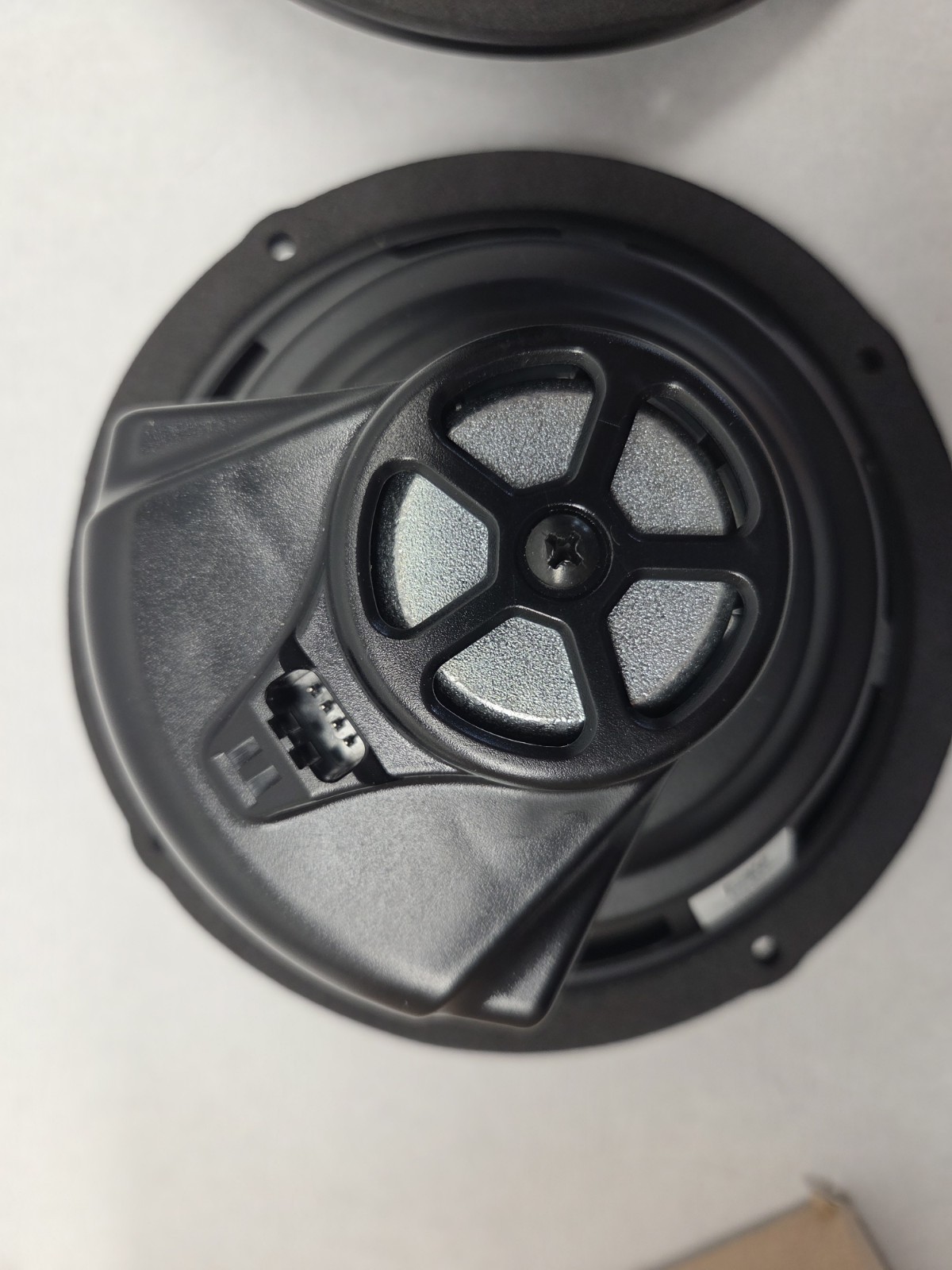 New OEM Indian Motorcycle 6.5in PowerBand Audio Speakers 2884309 Challenger