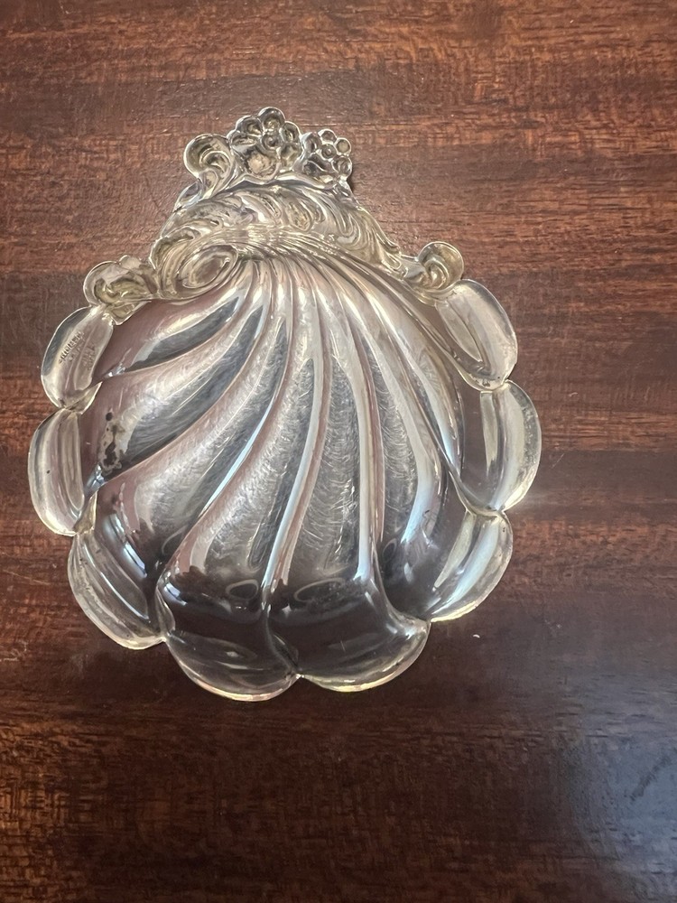Lunt Sterling Silver Shell Dish