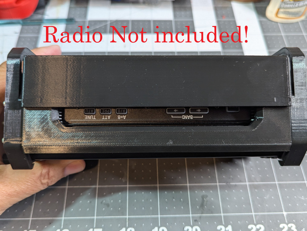 3D printed Xiegu X6100 Protective Cage