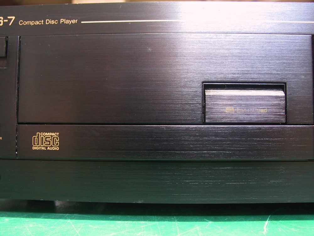 ORIGINAL NAKAMICHI OMS-7 CD PLAYER
