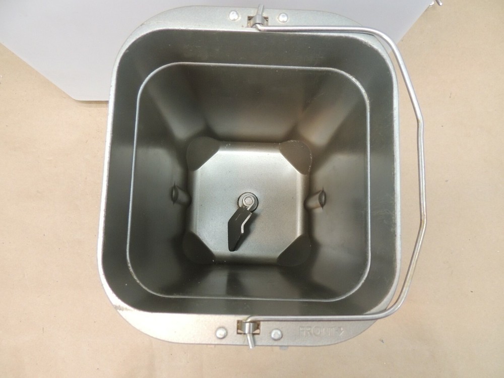 OSTER BREAD MAKER MODEL 5839 520W