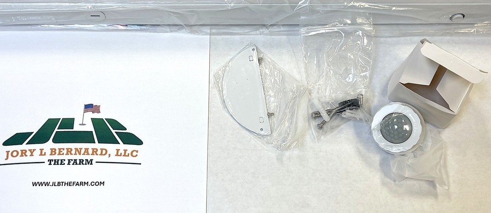 RAB LIGHTING, SR4/PIR, FIELD ADJUSTABLE LED STRIP, SURPLUS