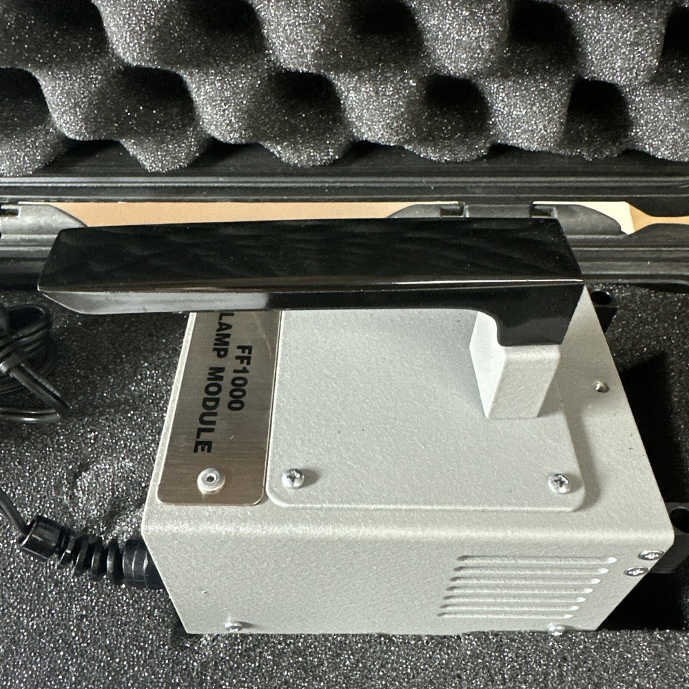 NEW Sirchie FF100 Forensic Fluorescence Light Kit - Ships FREE