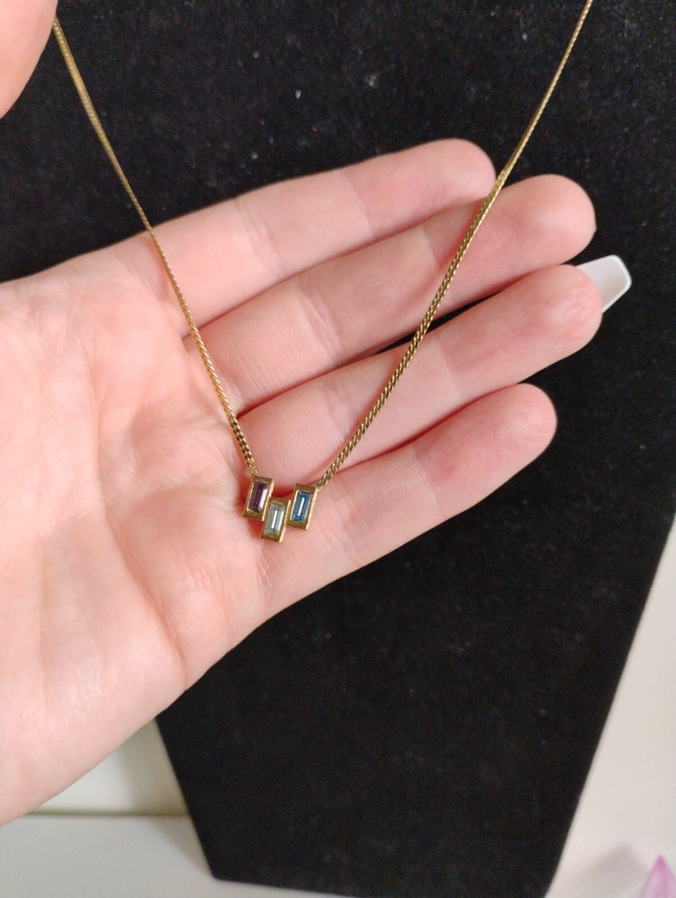 18 inch Avon necklace